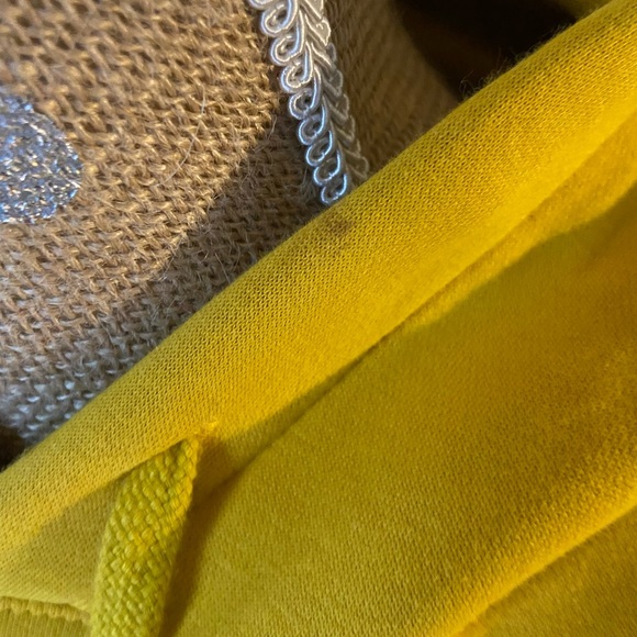 Fall Women’s Nike Hoodie Small , Worn Once , Men Medium - Picture 3 of 4